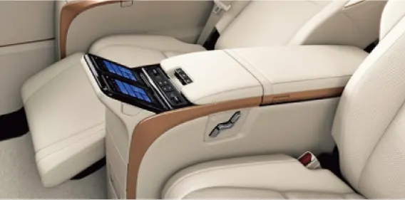 Armrests with heaters